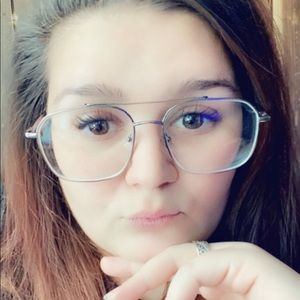 Meet your Posher, Katelyn